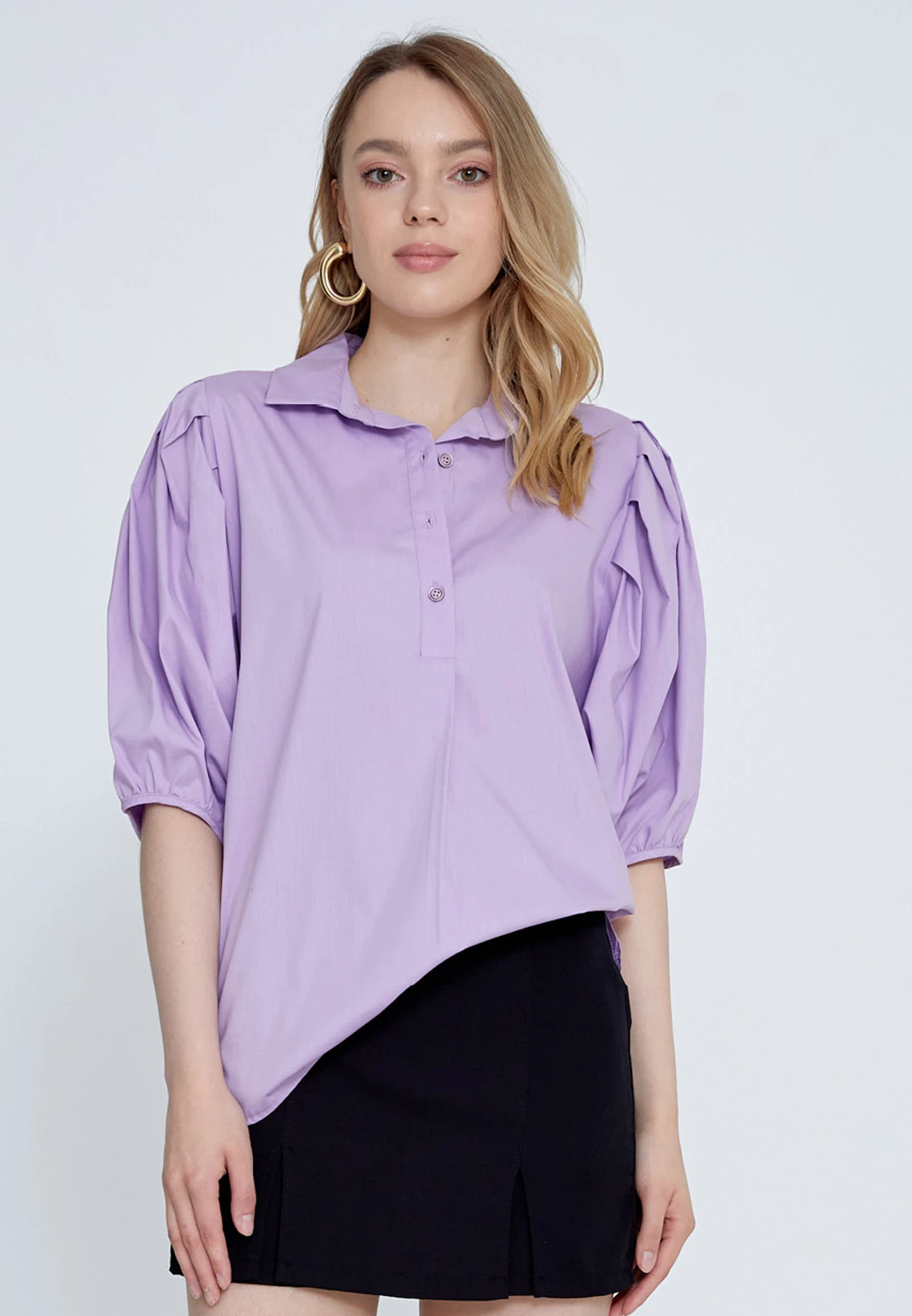 ملابس علوية