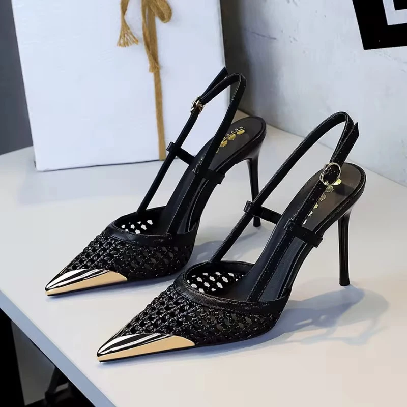 هيلز كعب مجدد اسود