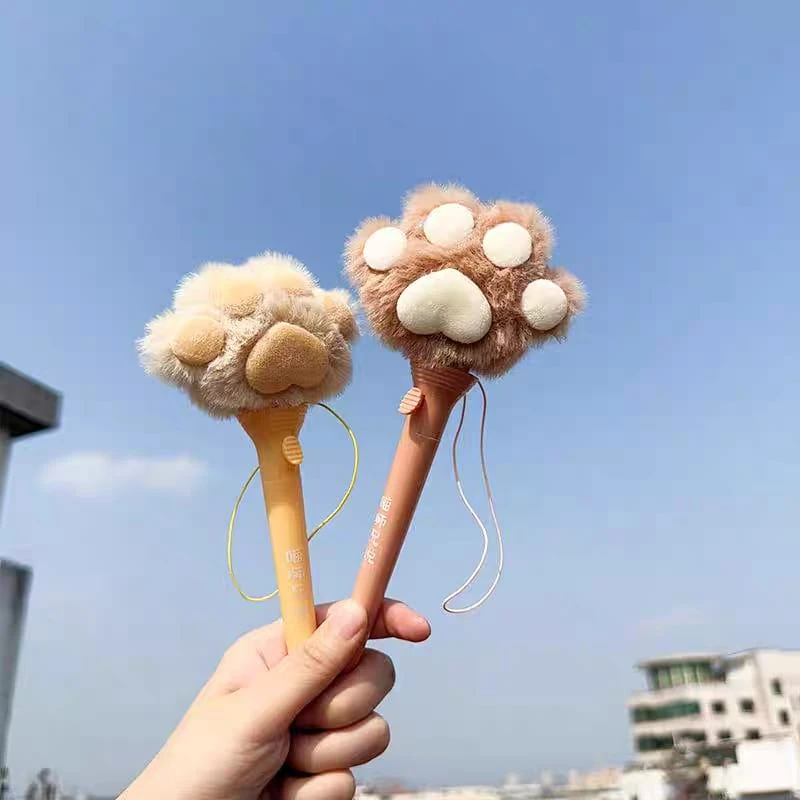 قلم حبر جاف بشكل لطيف