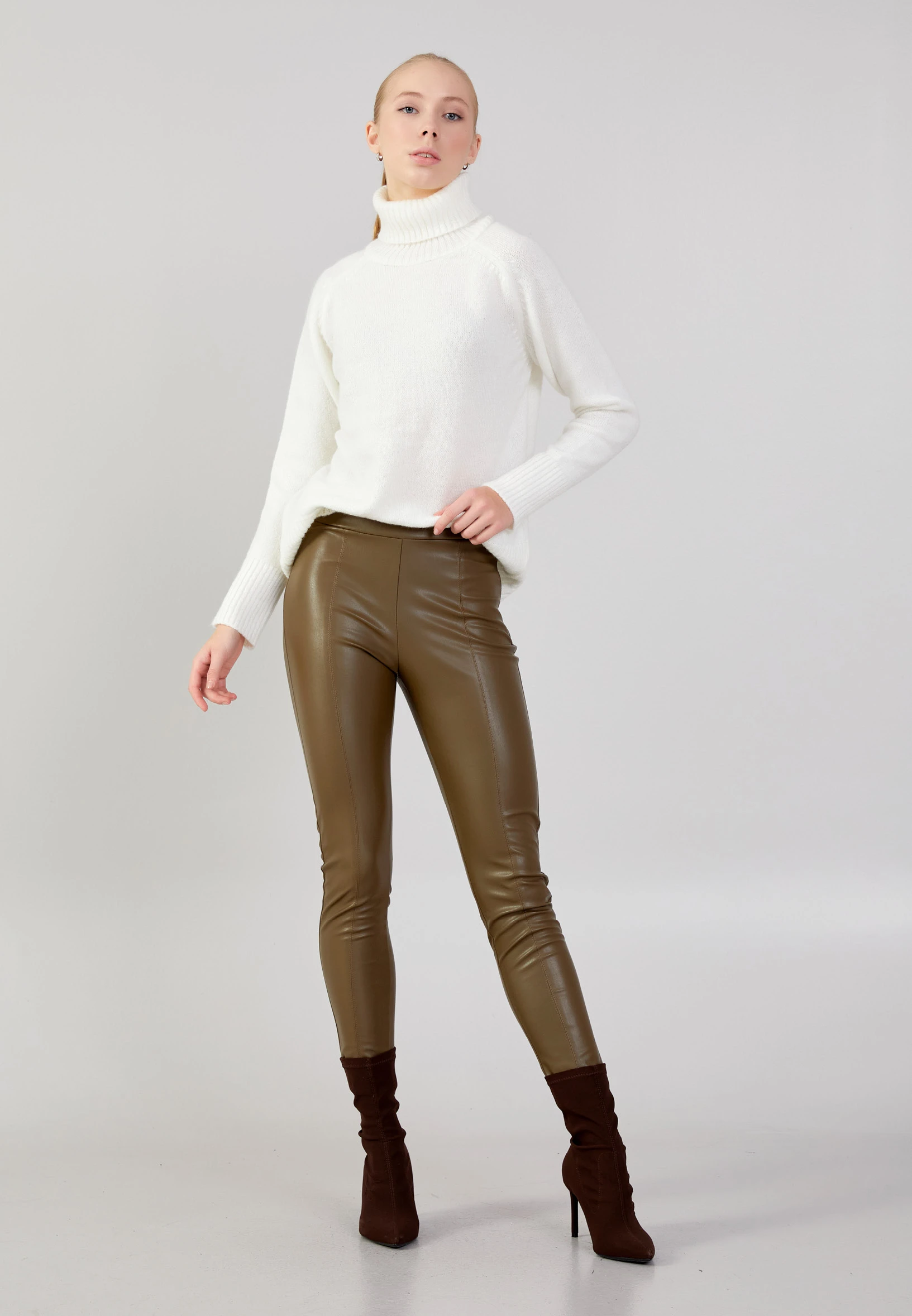 ليغينز جلد صناعي عالي الخصر