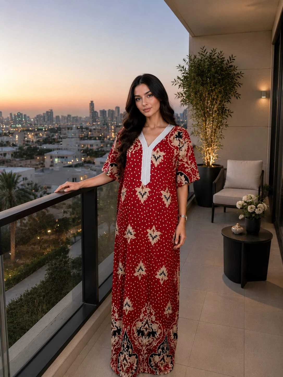 قميص نسائي منزلي طويل بطابع شرقي أنيق